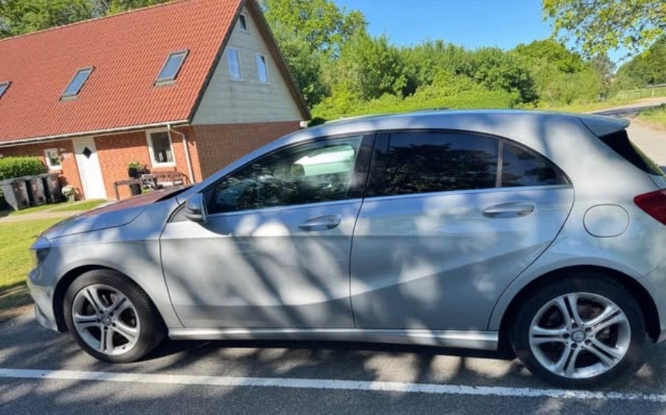 Sølv Mercedes A200 fra 2013