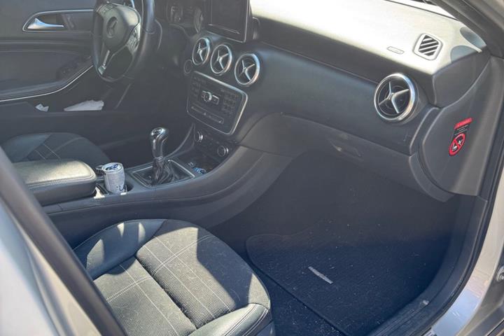 Sølv Mercedes A200 fra 2013