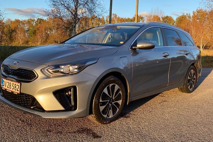 Sølv Kia Ceed fra 2021