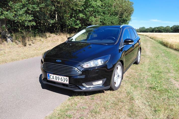 Sort Ford Focus fra 2017