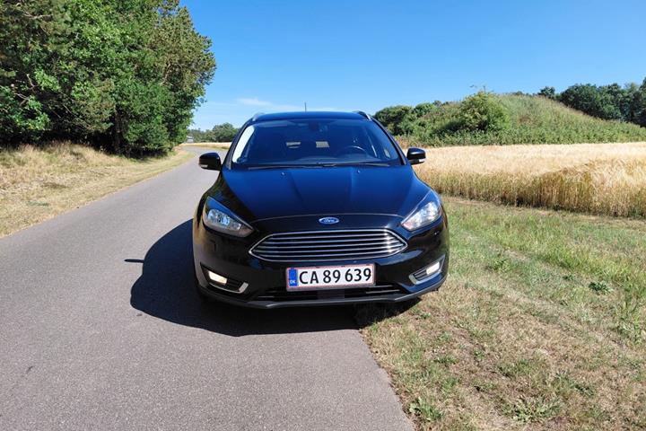 Sort Ford Focus fra 2017