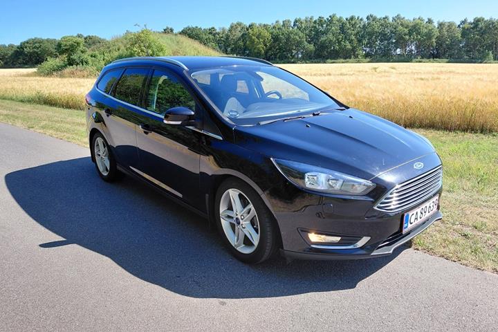 Sort Ford Focus fra 2017