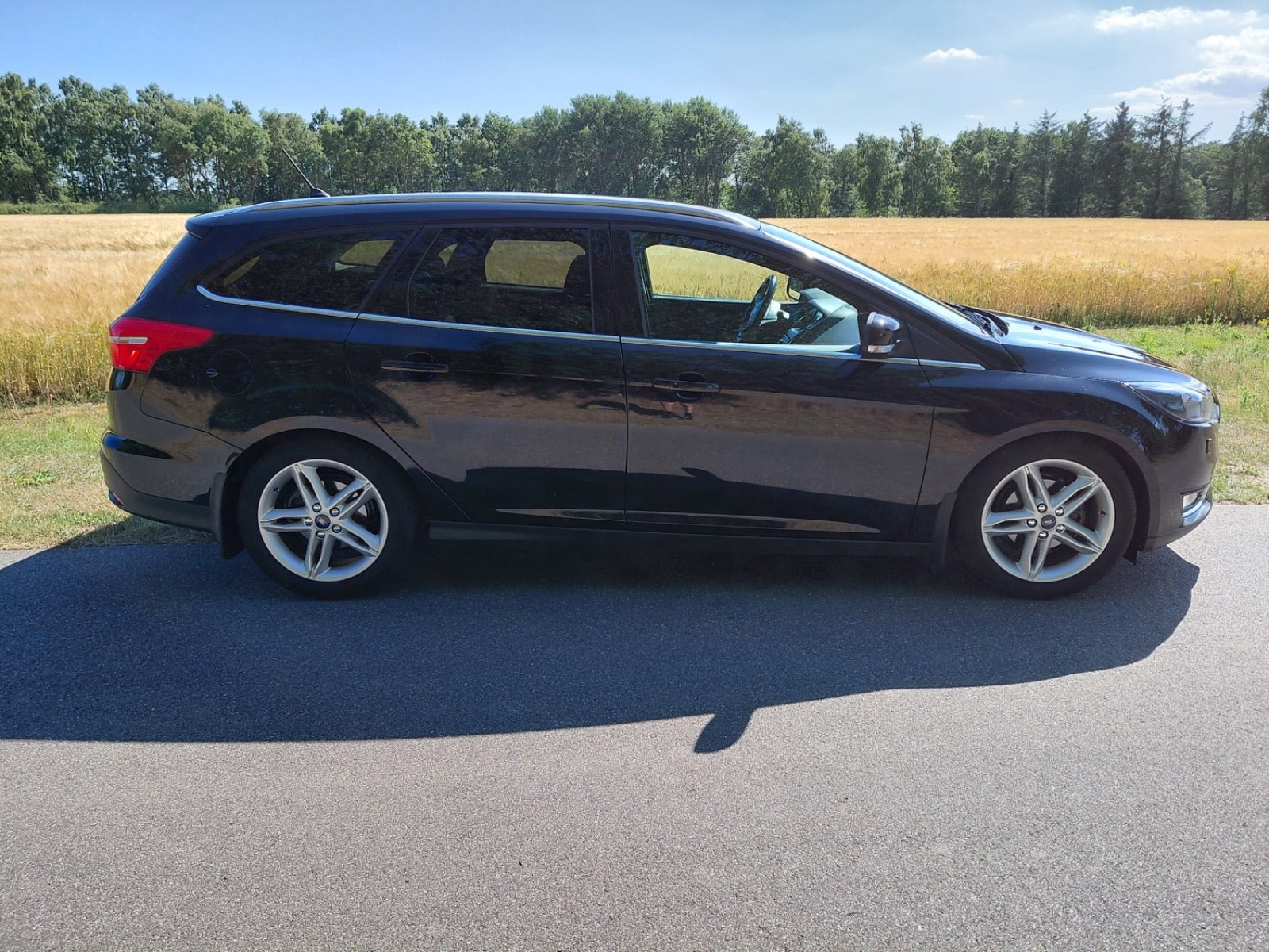 Sort Ford Focus fra 2017