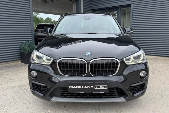 Sort BMW X1 fra 2019