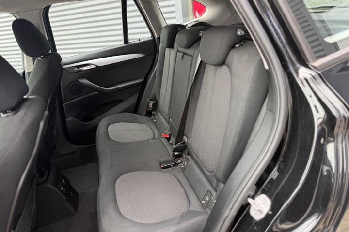 Sort BMW X1 fra 2019
