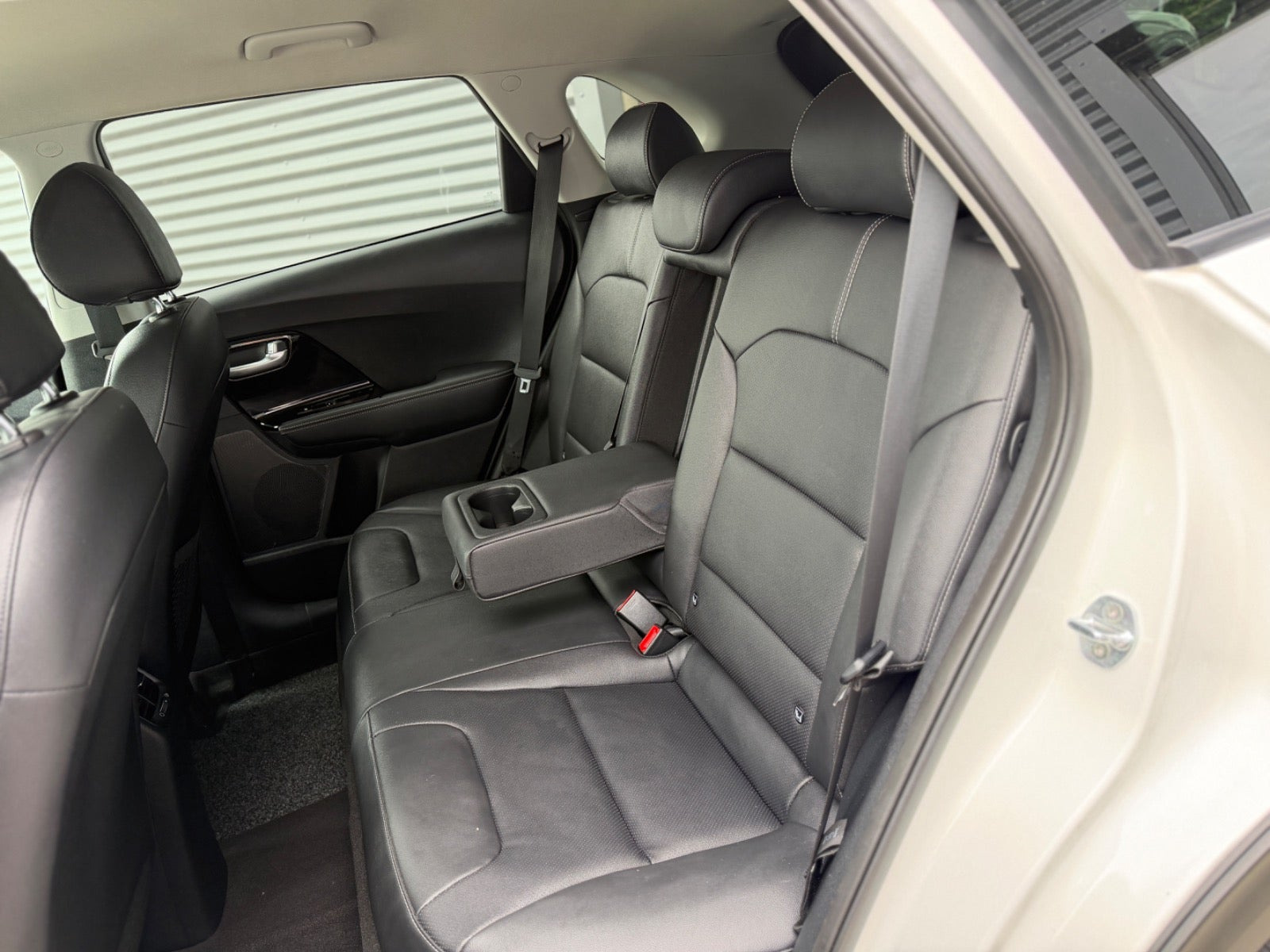 Hvid Kia Niro fra 2019
