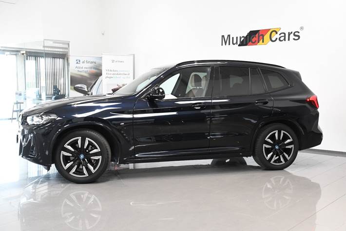 Sort BMW iX3 fra 2024