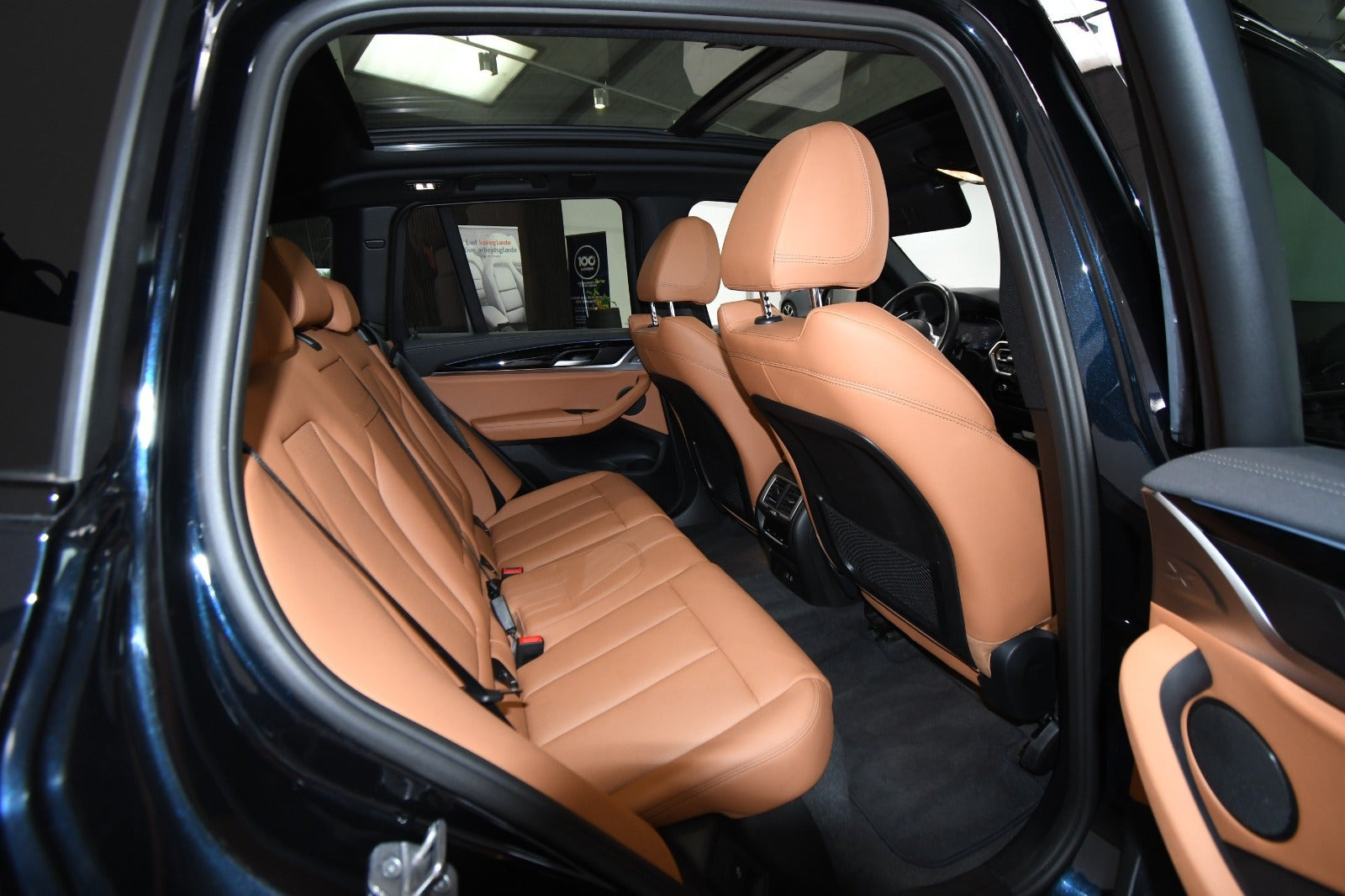 Sort BMW iX3 fra 2024