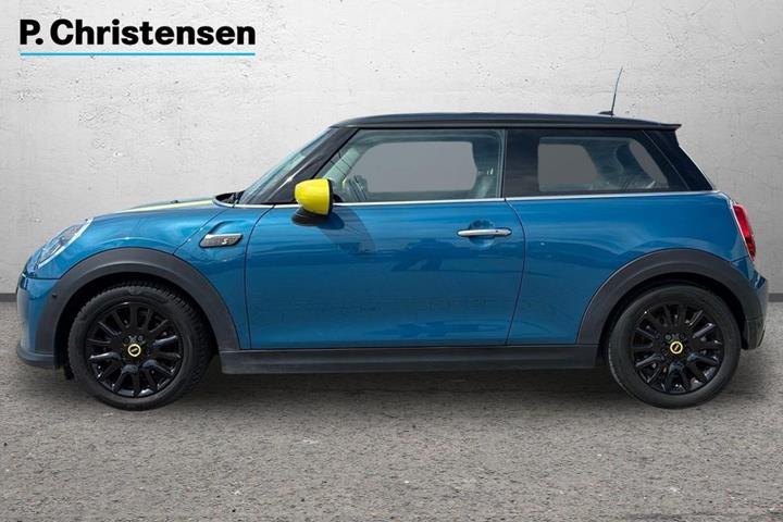 Blå Mini Cooper SE fra 2023