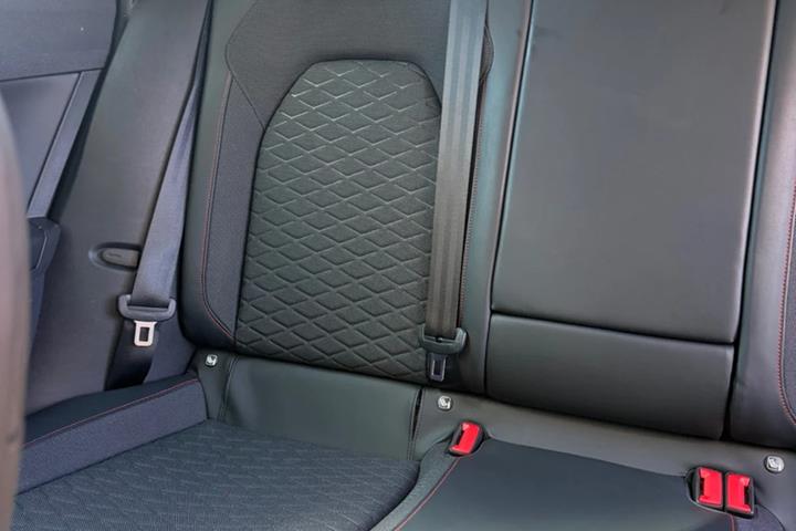 Hvid Seat Leon fra 2020