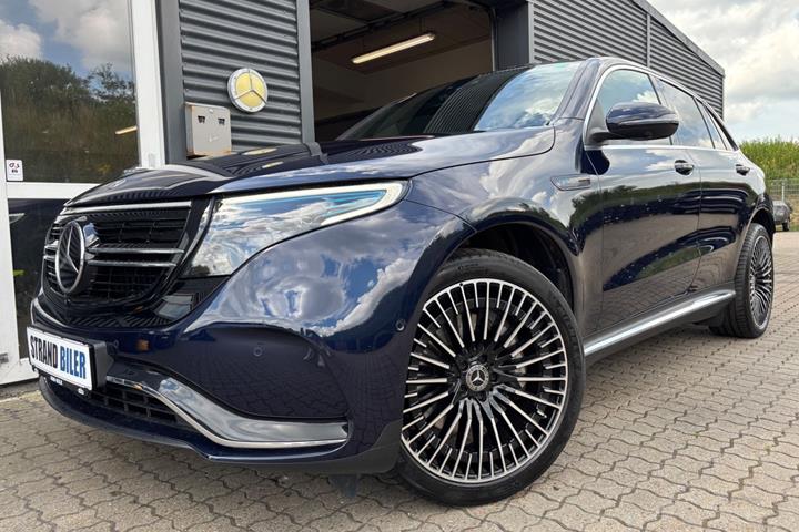 Blå Mercedes EQC400 fra 2022