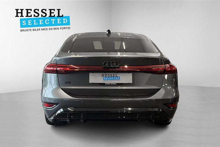 Grå Audi A6 e-tron fra 2026