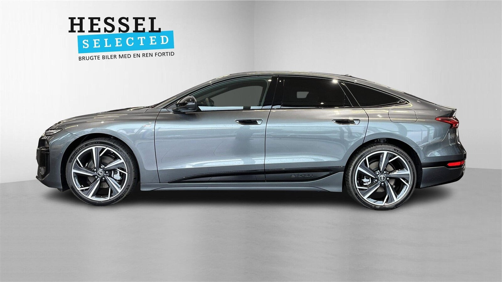 Grå Audi A6 e-tron fra 2026