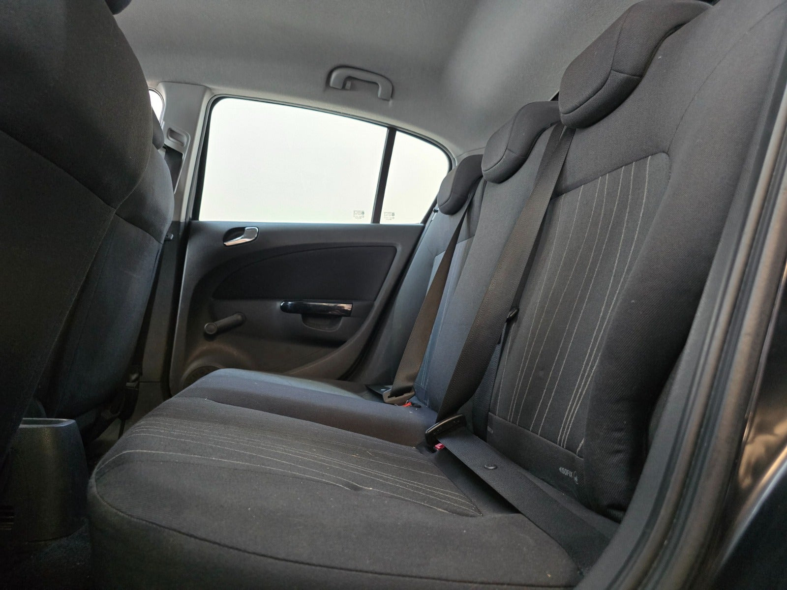 Sort Opel Corsa fra 2006