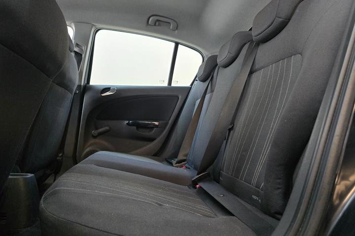 Sort Opel Corsa fra 2006