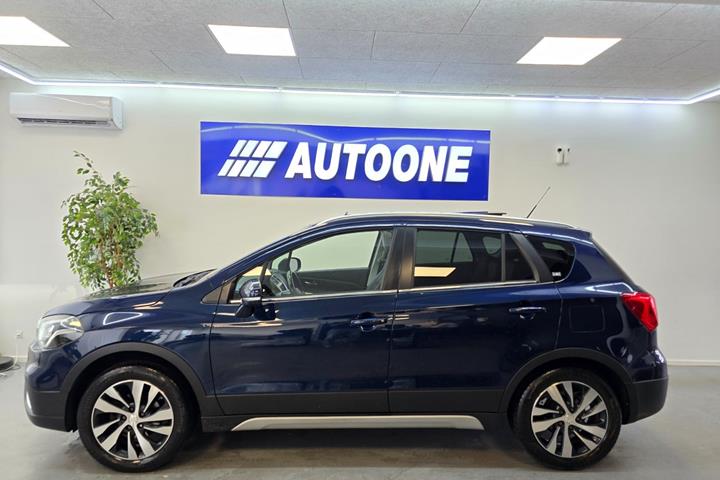 Blå Suzuki S-Cross fra 2020