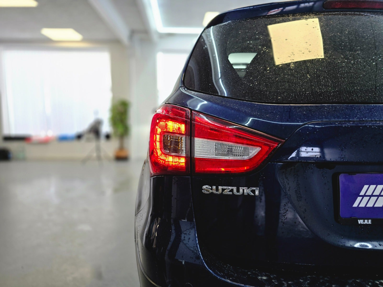 Blå Suzuki S-Cross fra 2020