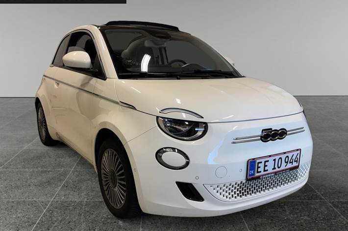 Hvid Fiat 500e fra 2023
