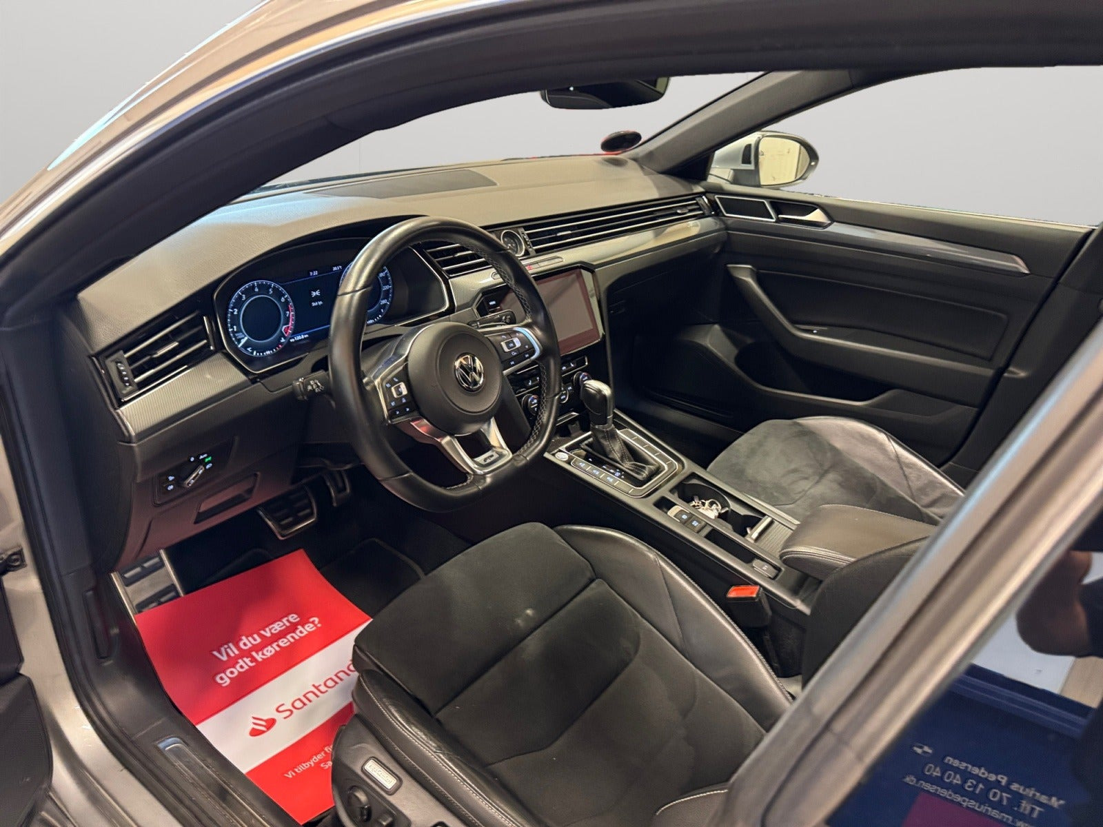 Sølv VW Arteon fra 2018