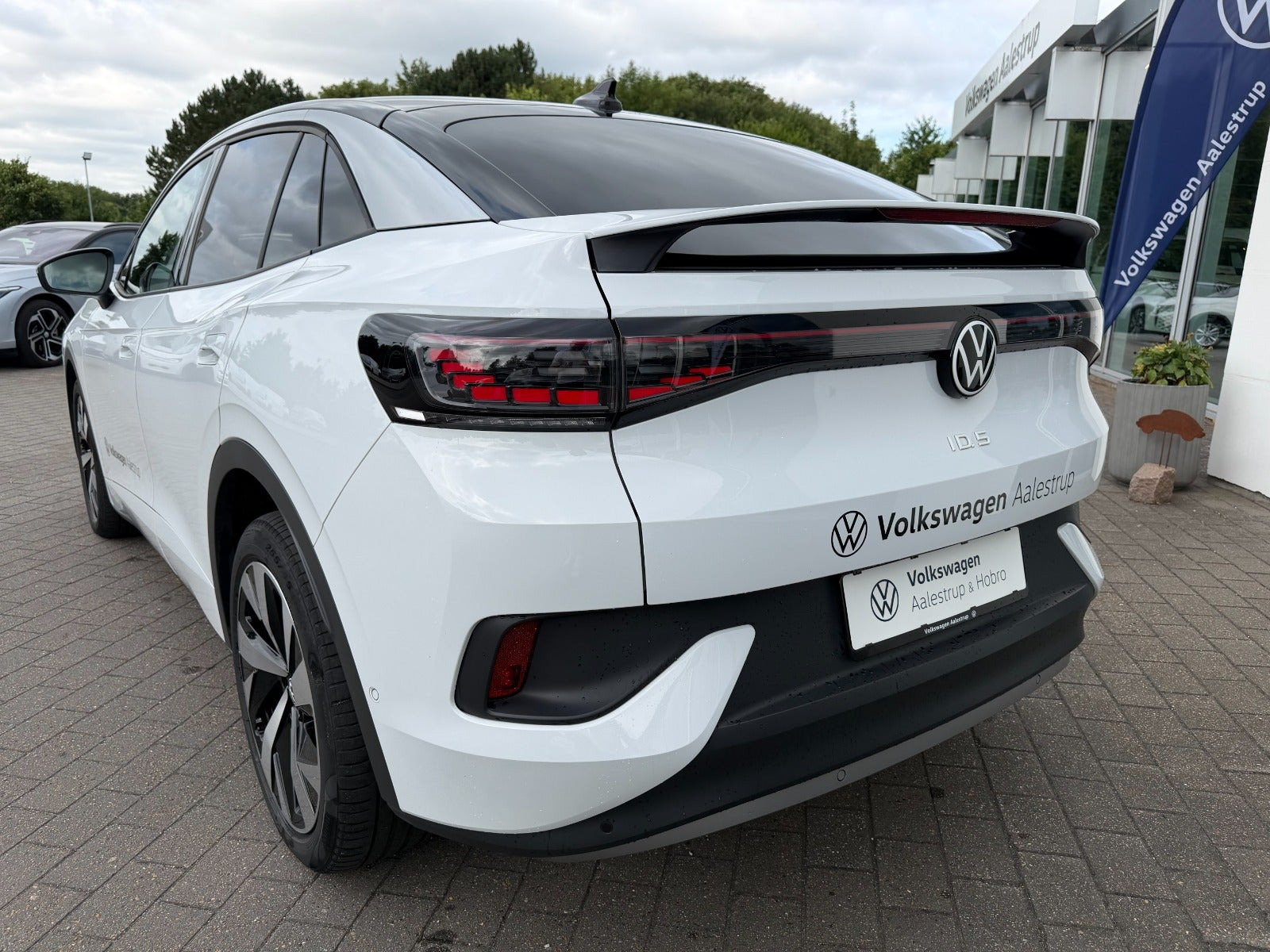 Hvid VW ID.5 fra 2024