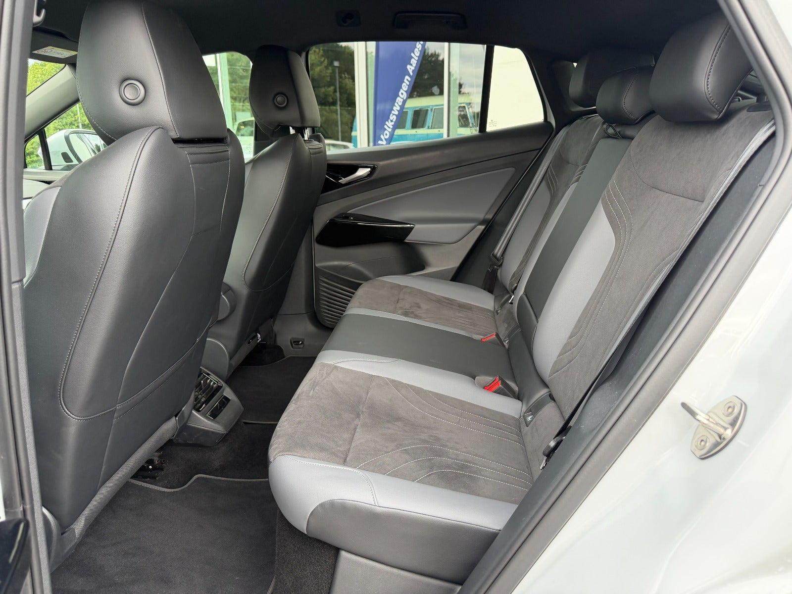 Hvid VW ID.5 fra 2024