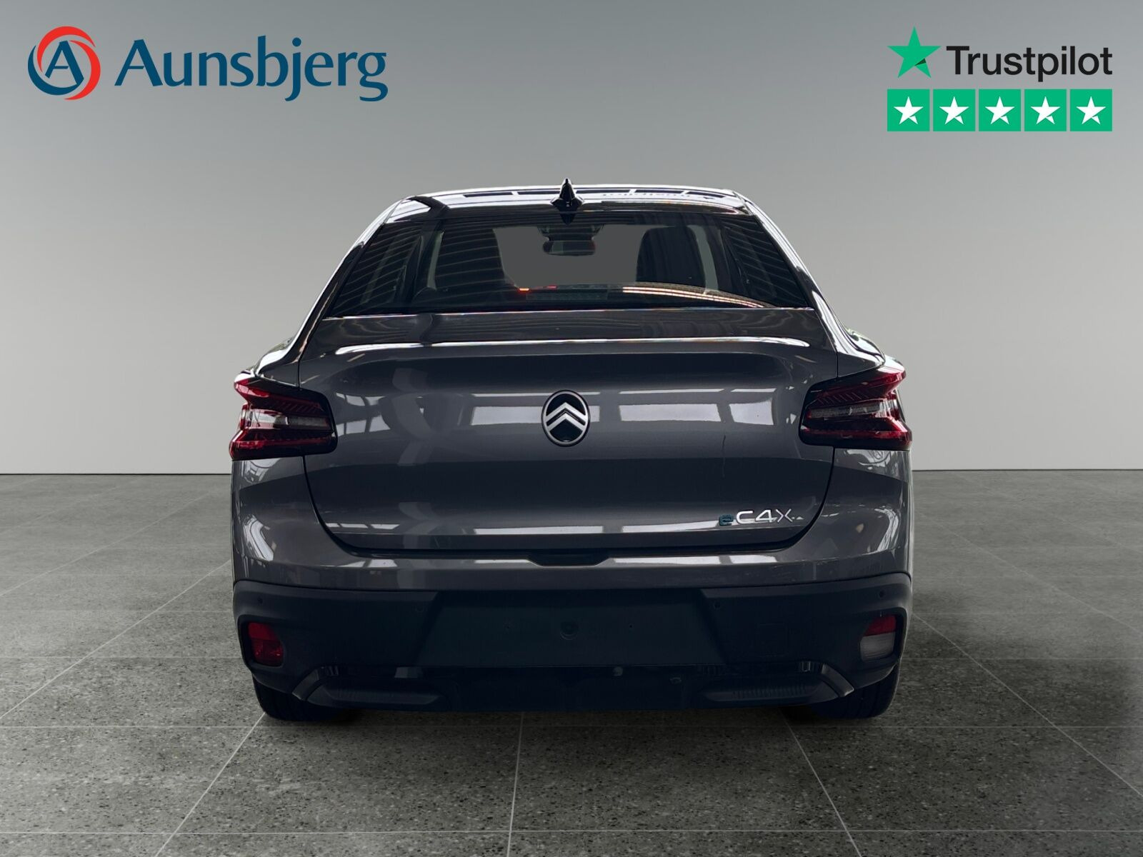 Grå Citroën ë-C4 X fra 2025