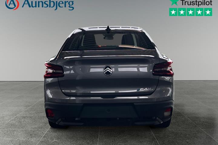 Grå Citroën ë-C4 X fra 2025