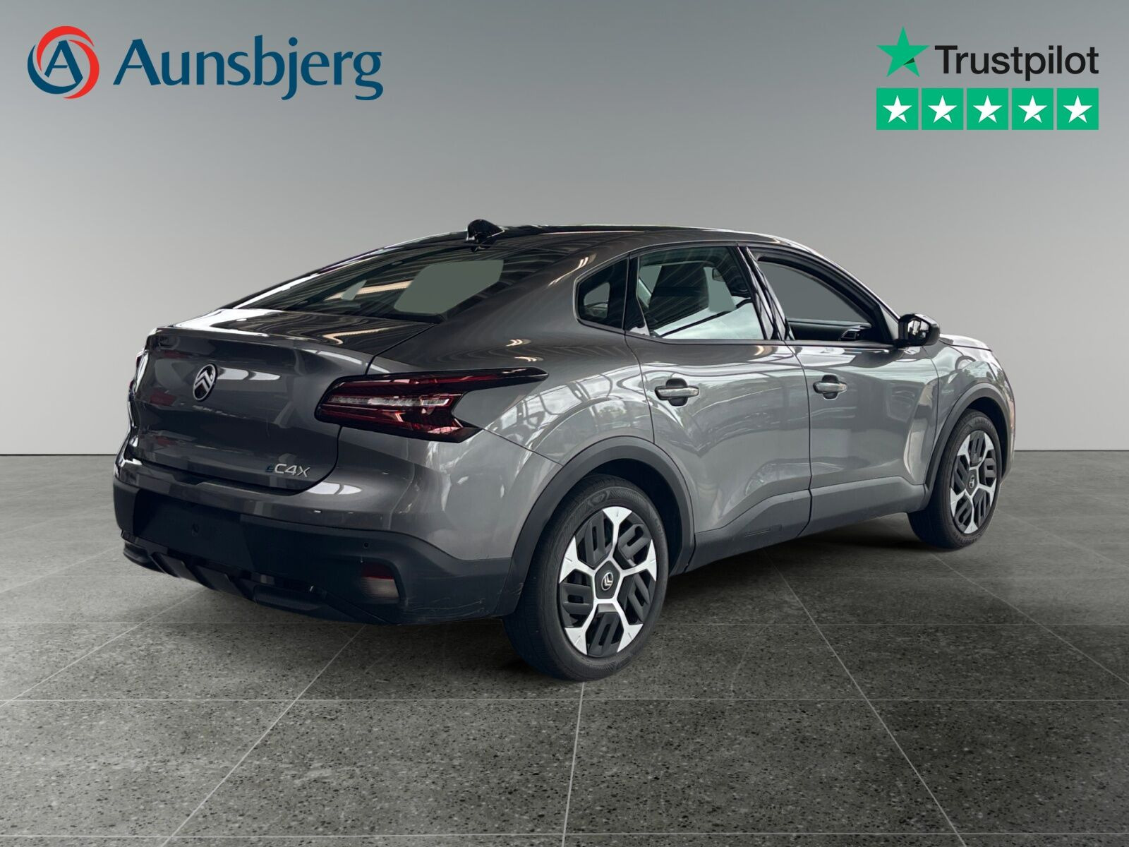Grå Citroën ë-C4 X fra 2025