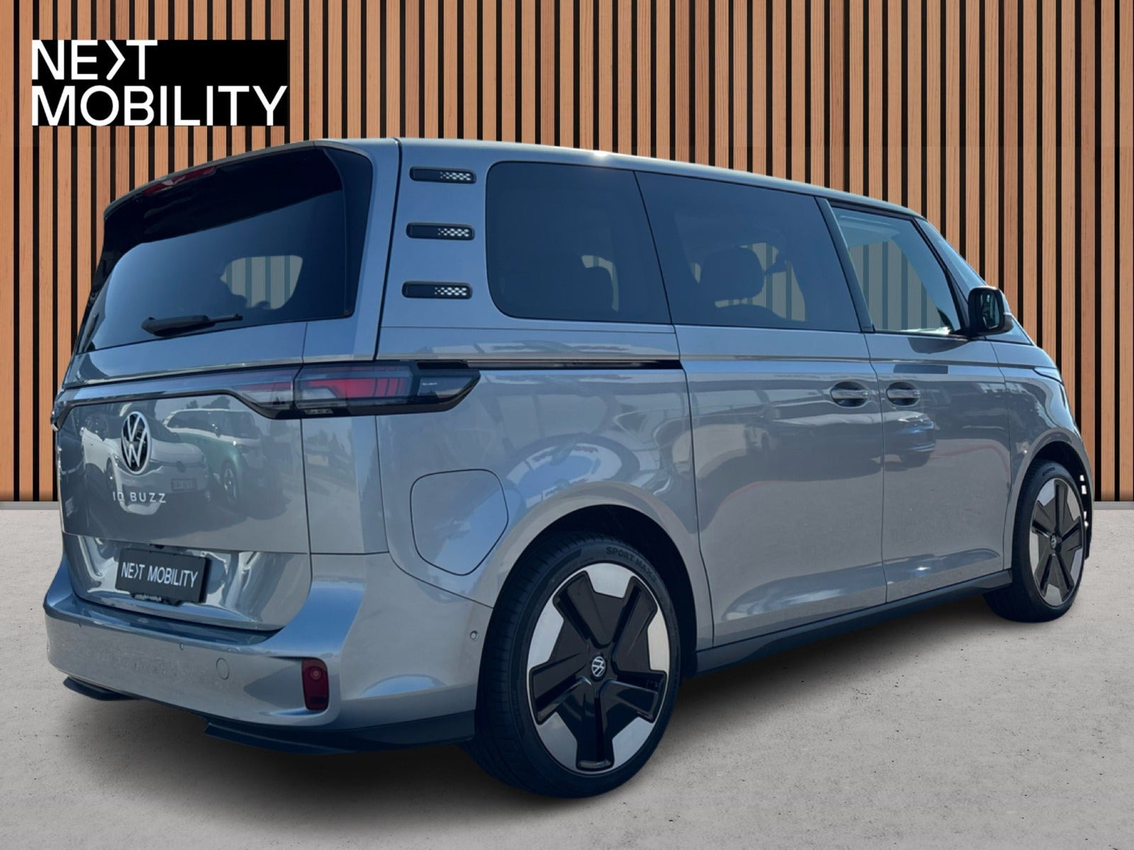 Sølv VW ID.Buzz fra 2023