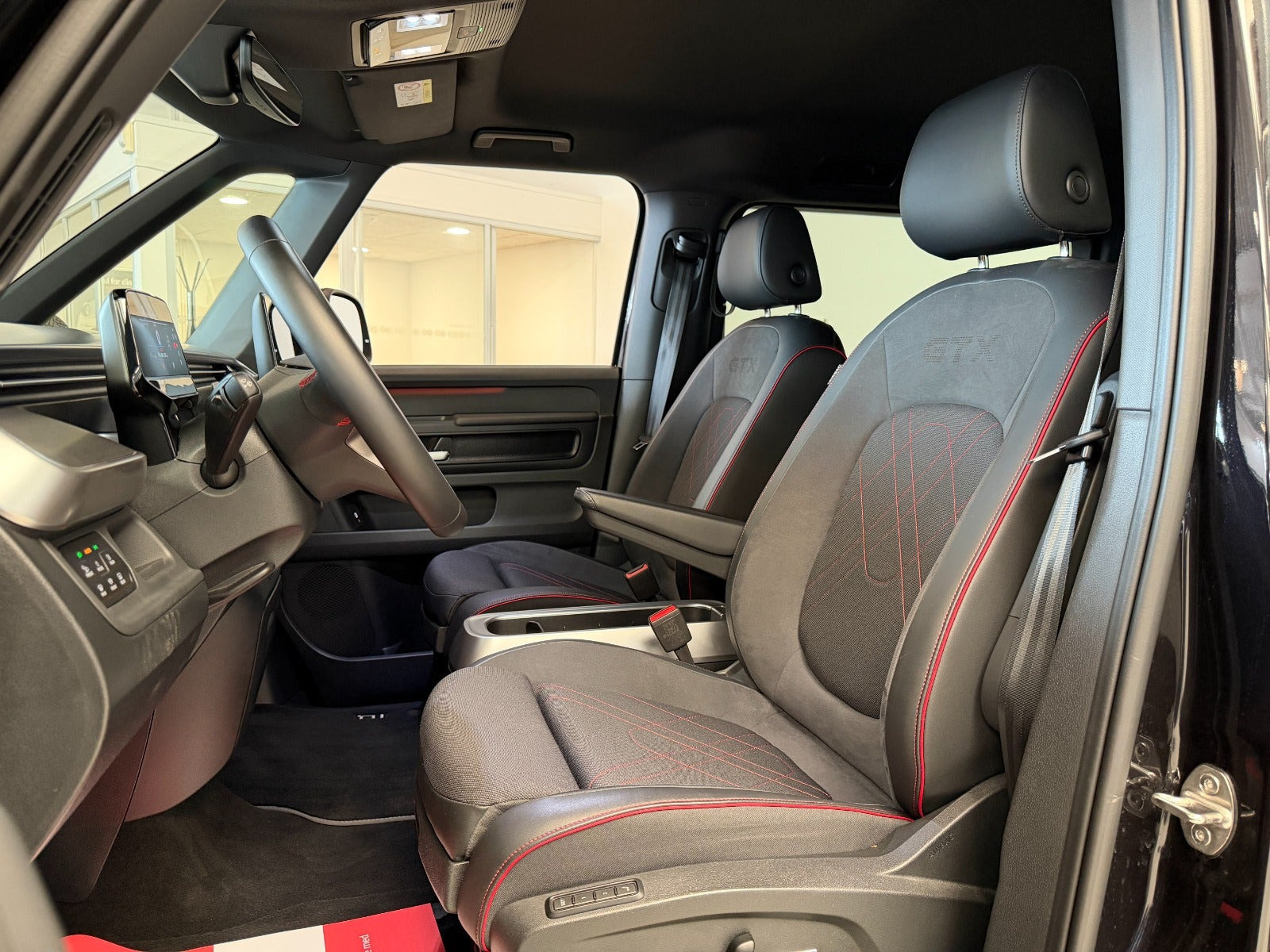 Sort VW ID.Buzz fra 2025