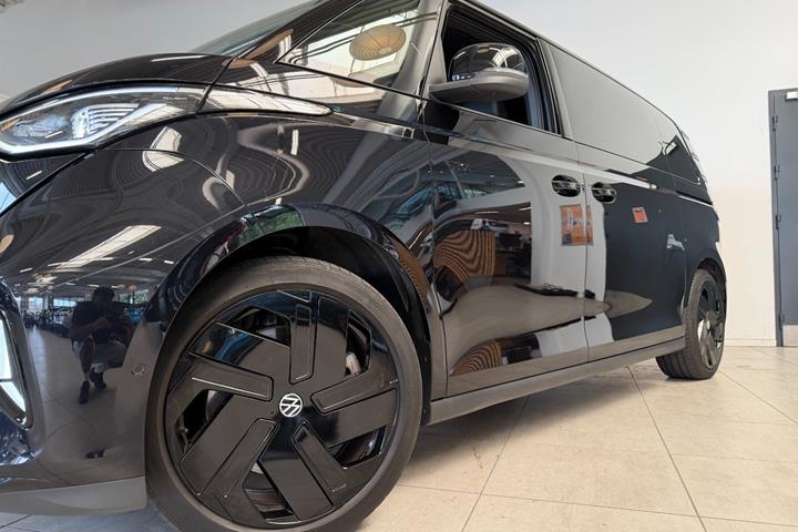 Sort VW ID.Buzz fra 2025