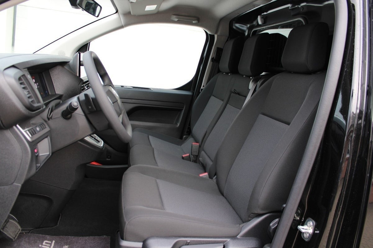 Sort Toyota ProAce fra 2025