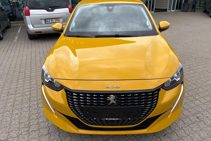 Gul Peugeot 208 fra 2021