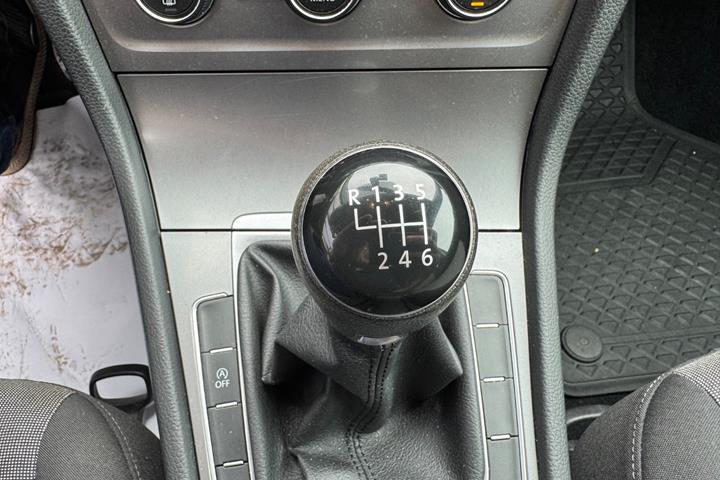 Sort VW Golf VII fra 2017