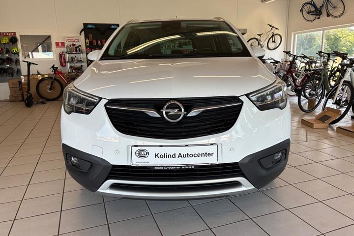 Hvid Opel Crossland X fra 2020