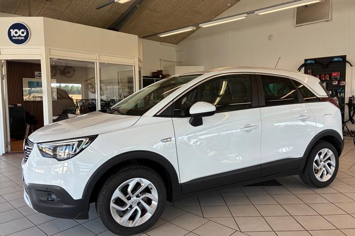 Hvid Opel Crossland X fra 2020