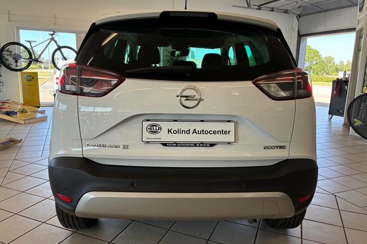 Hvid Opel Crossland X fra 2020