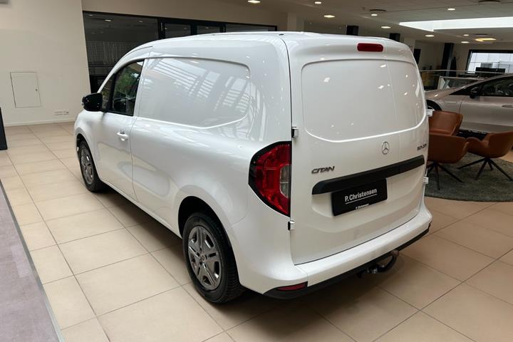 Hvid Mercedes Citan 110 fra 2024