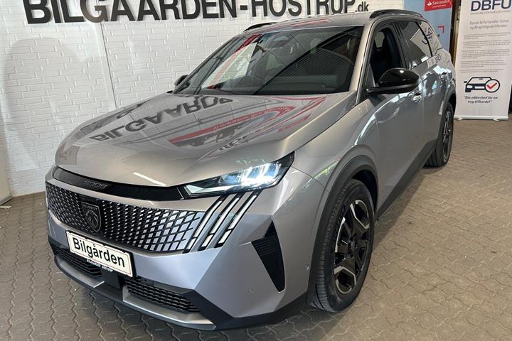 Grå Peugeot e-5008 fra 2025 set udefra