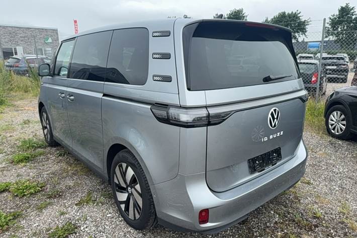 Grå VW ID.Buzz fra 2025