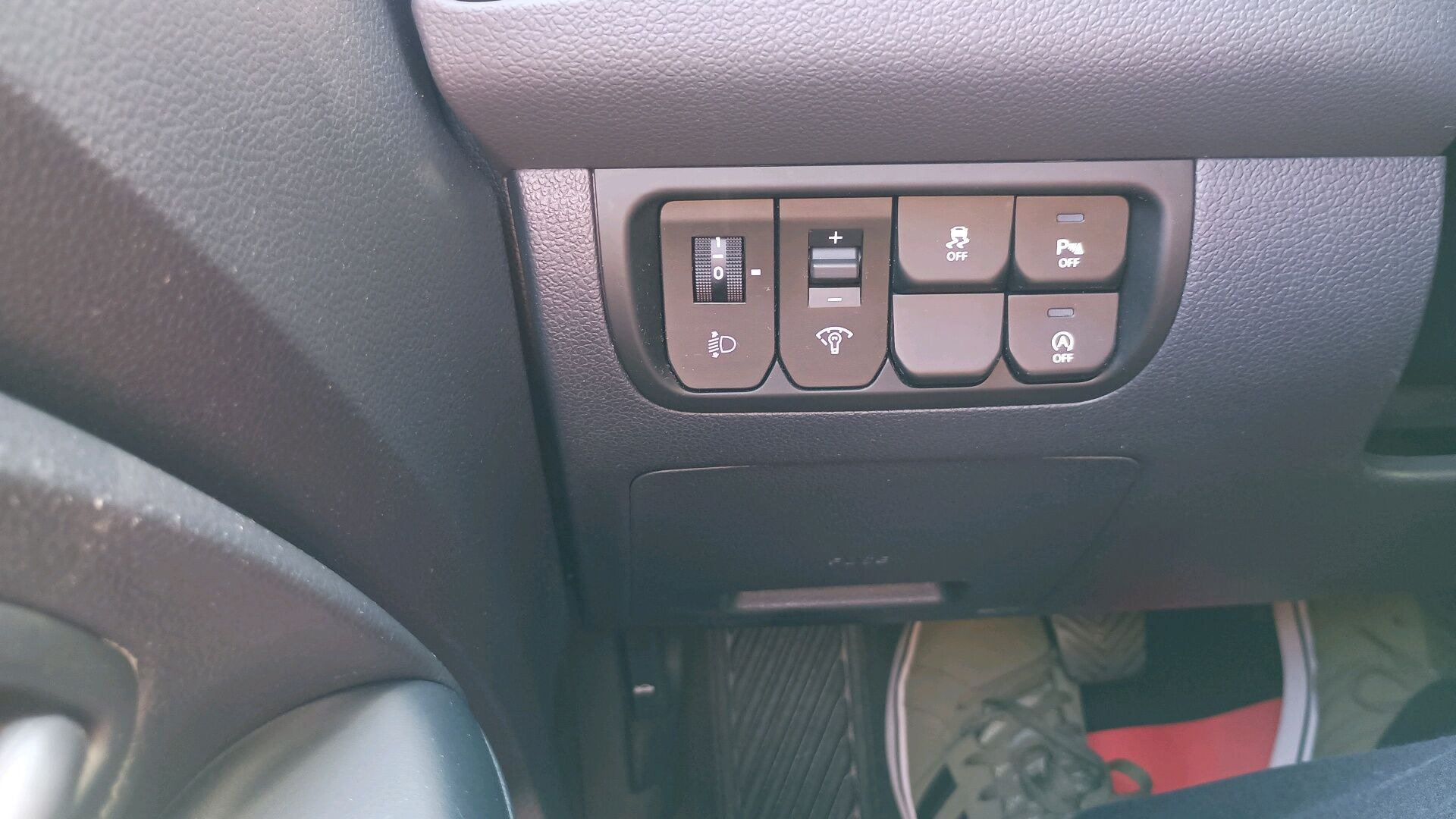 Hvid Kia Rio fra 2015