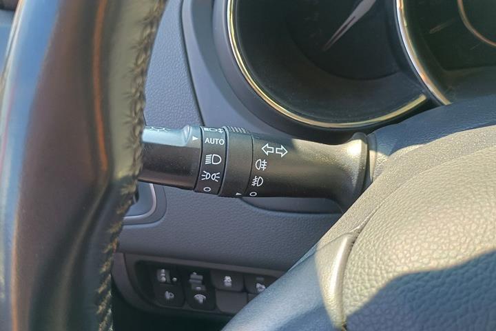 Hvid Kia Rio fra 2015