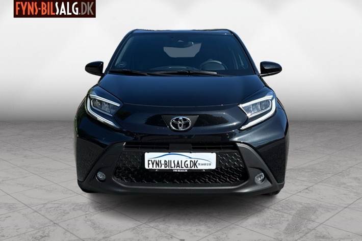 Sort Toyota Aygo X fra 2025