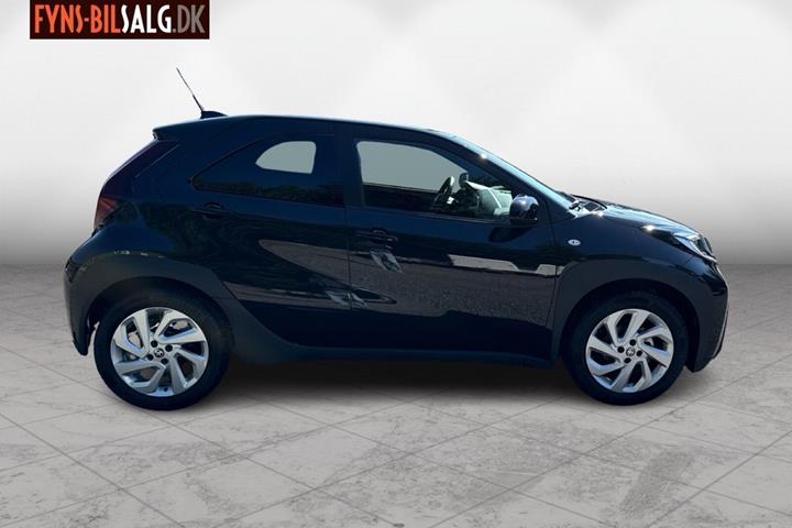 Sort Toyota Aygo X fra 2025