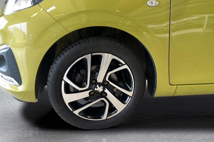 Grøn Peugeot 108 fra 2020