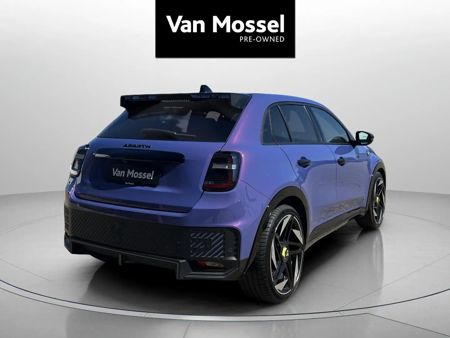 Lilla Abarth 600e fra 2025