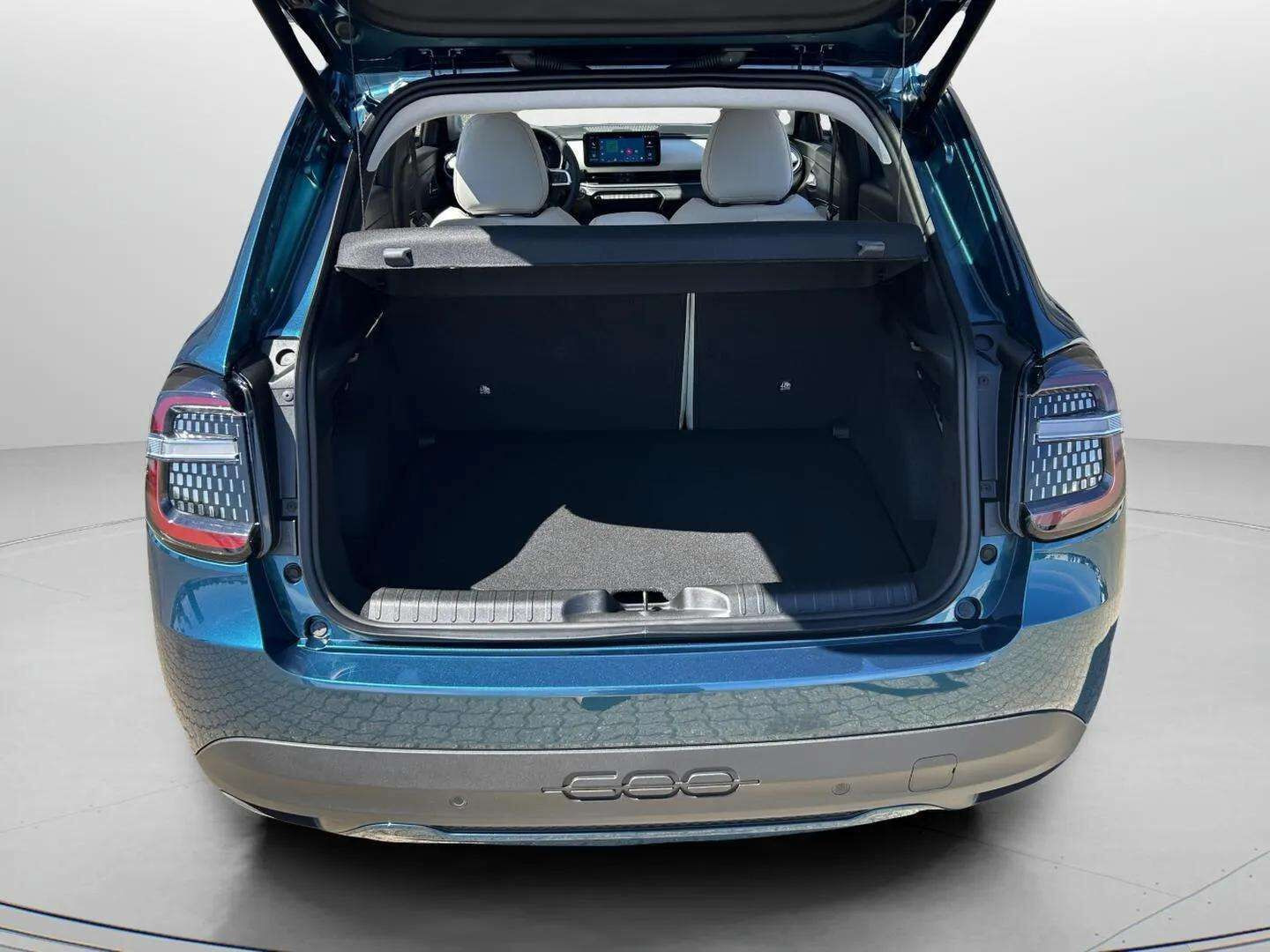 Sort Fiat 600e fra 2025