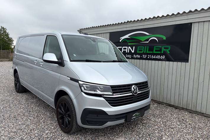Sølv VW Transporter fra 2021