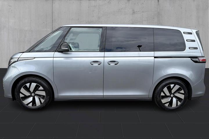 Grå VW ID.Buzz fra 2023