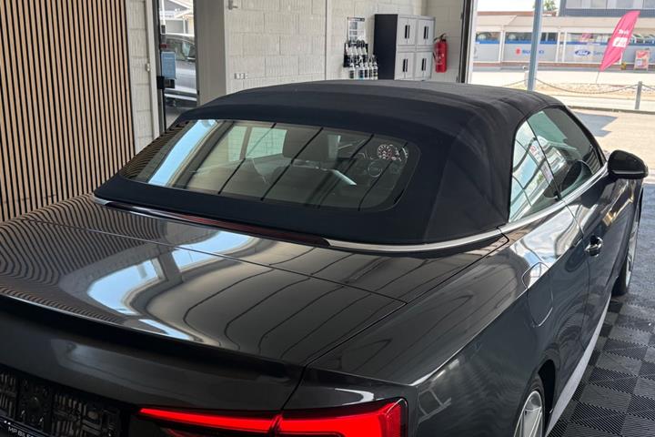 Grå Audi A5 fra 2018
